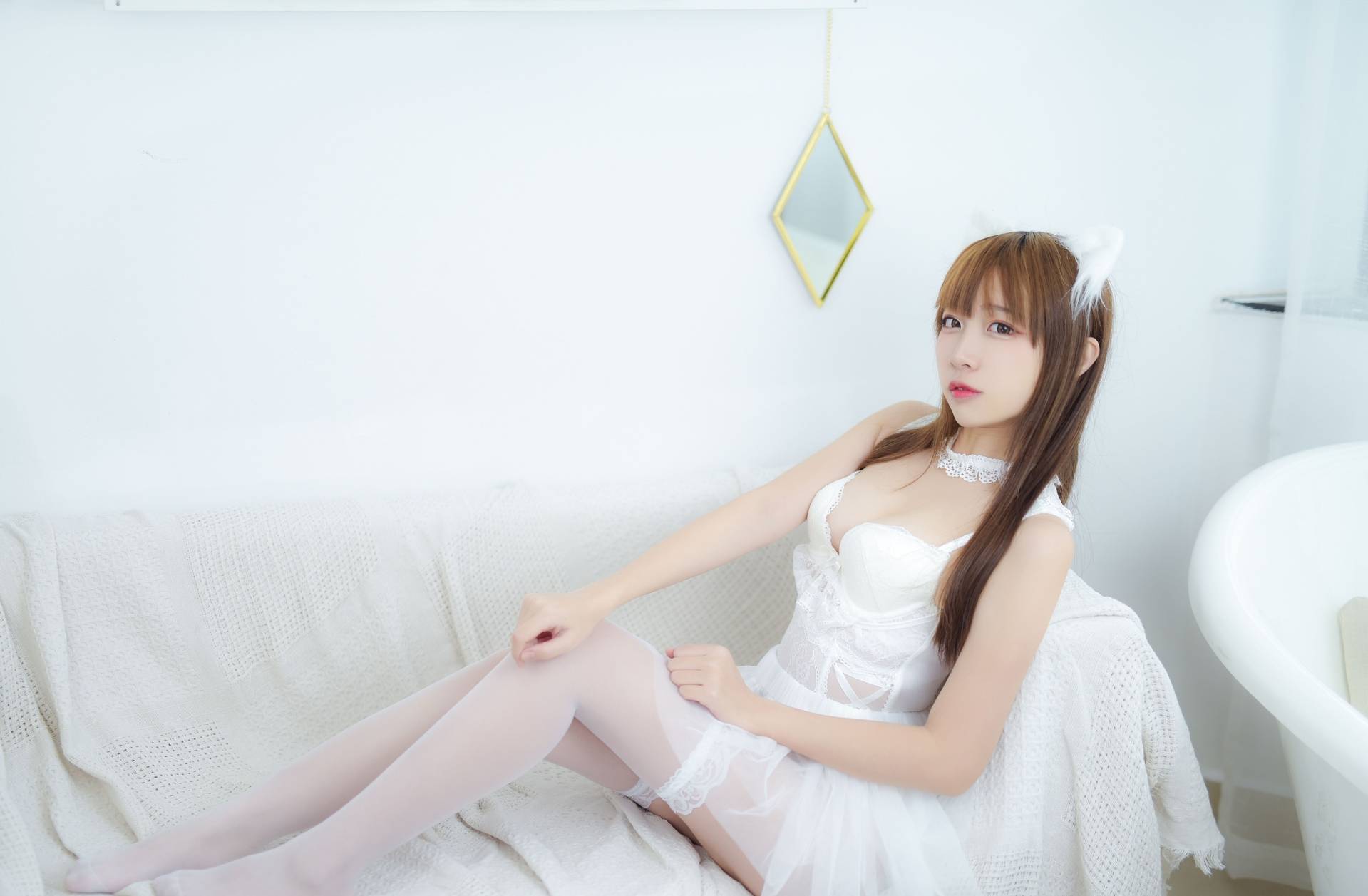 二佐Nisa白婚纱
